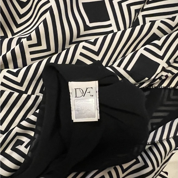 Diane Von Furstenberg dress. - Picture 5 of 8